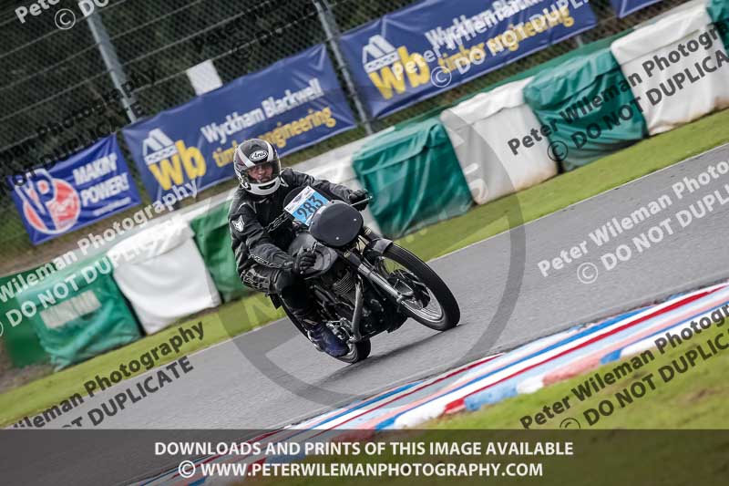 Vintage motorcycle club;eventdigitalimages;mallory park;mallory park trackday photographs;no limits trackdays;peter wileman photography;trackday digital images;trackday photos;vmcc festival 1000 bikes photographs